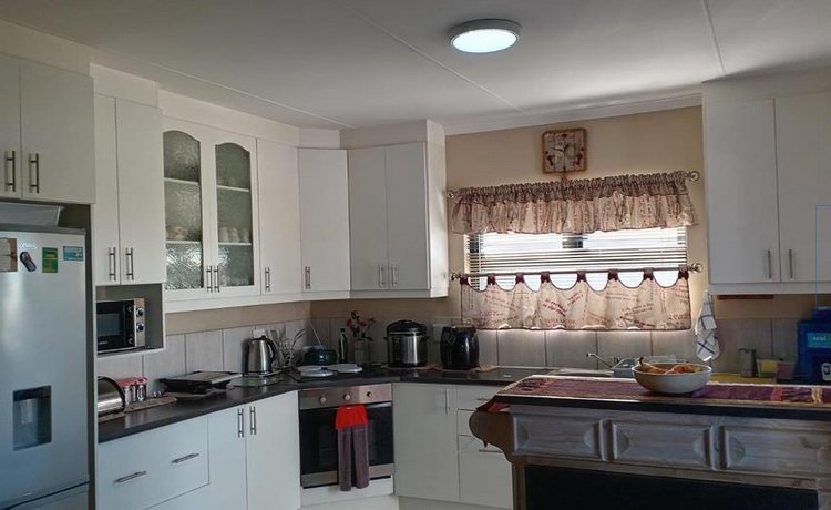 3 Bedroom Property for Sale in Kidds Beach Eastern Cape